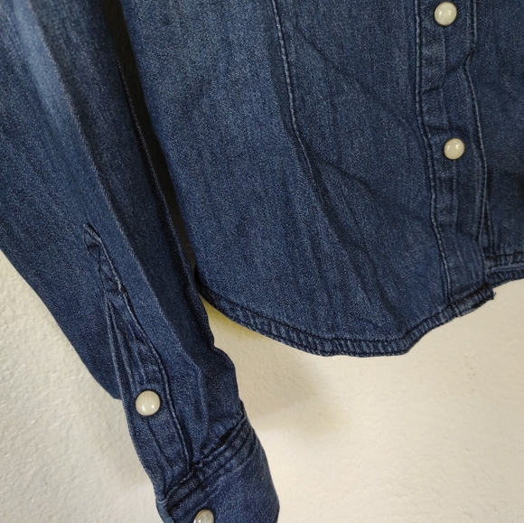 Denim wash button-up - Picture 3 of 3